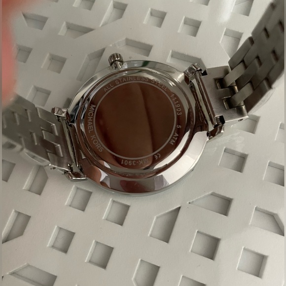 Michael Kors Tri-Tone Pyper Metal Watch - Picture 9 of 12